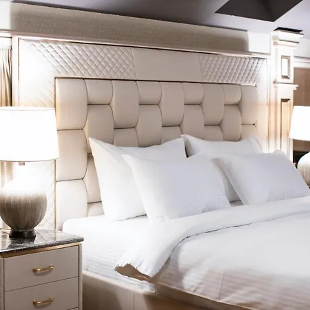 Eclat Luxury Hotel 5*