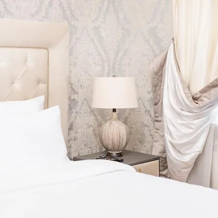 Eclat Luxury Hotel 5*