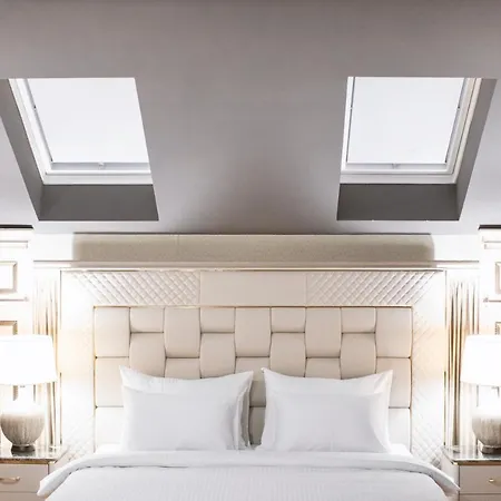 Eclat Luxury Hotel 5*