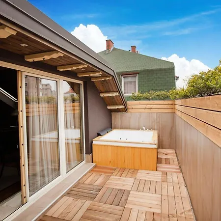 Hotel Eclat Luxury