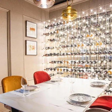 Eclat Luxury Hotel
