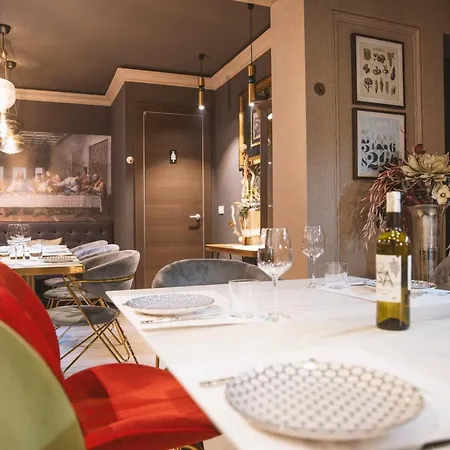 Eclat Luxury Hotel 5*