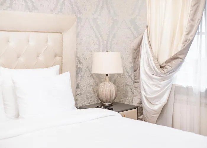 Eclat Luxury Hotel 5*