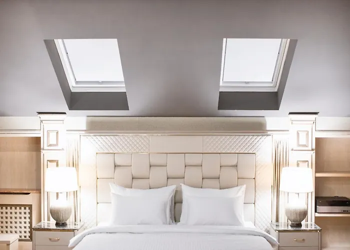 Eclat Luxury Hotel 5*